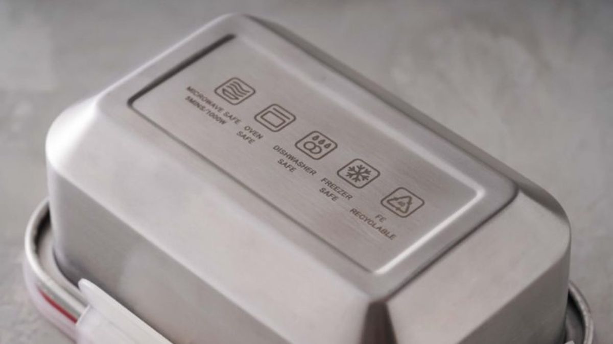 Hộp inox bỏ lò vi sóng được không