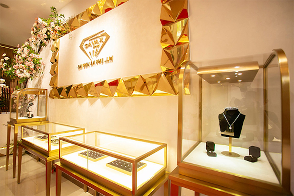 Gia công tủ trang sức chuyên nghiệp