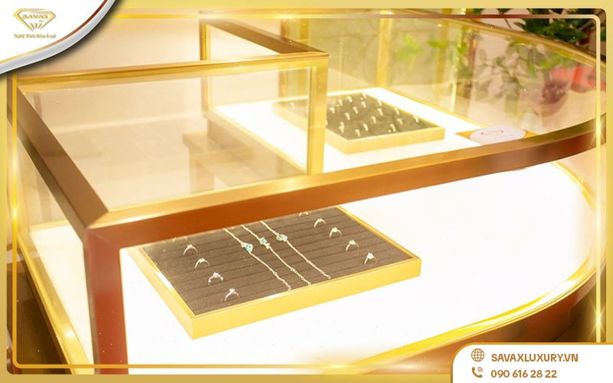 Gia công tủ trang sức uy tín