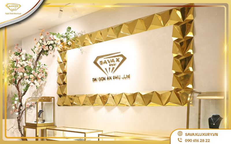 Savax Luxury: Giải pháp toàn diện cho cửa hàng thời trang cao cấp