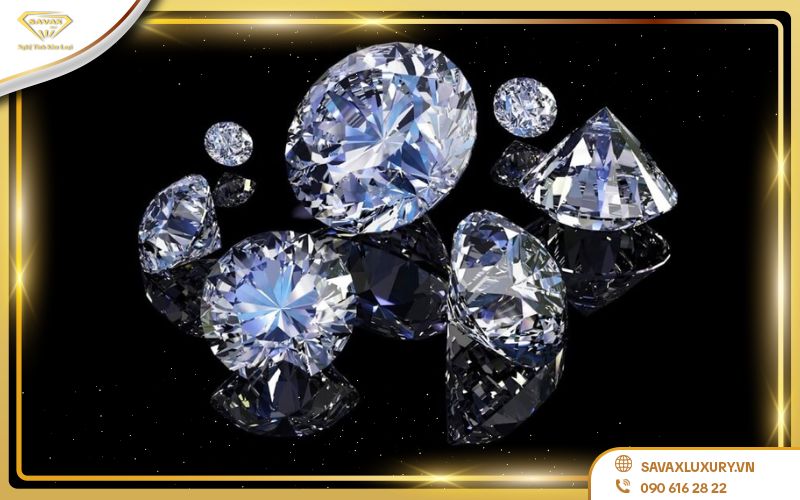 Kim cương moissanite có phải là kim cương thật không?