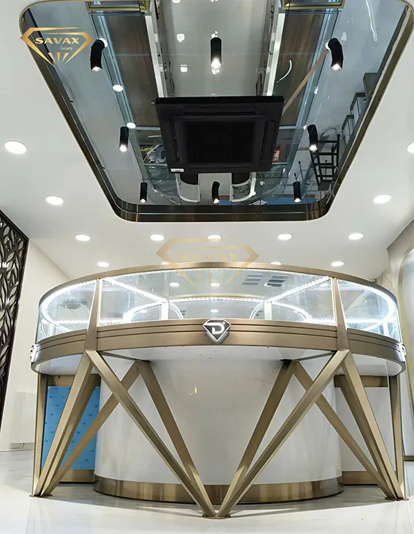 Savax Luxury thiết kế tủ trưng bày cao cấp cho Phước Đạt Jewelry