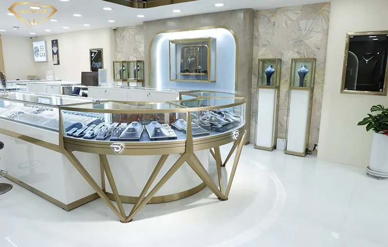 Savax Luxury thiết kế tủ trưng bày cao cấp cho Phước Đạt Jewelry
