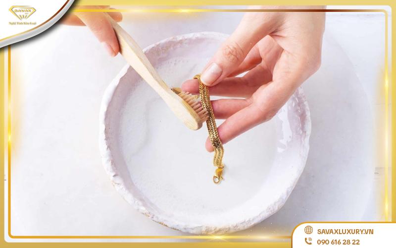 Làm sạch định kỳ