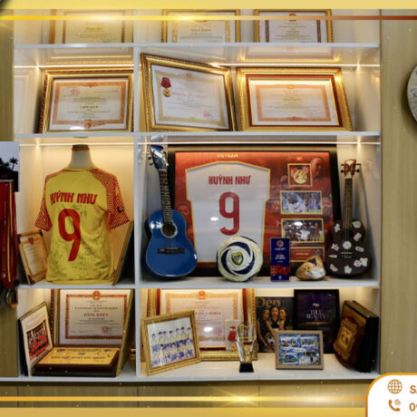 Tủ trưng bày huy chương