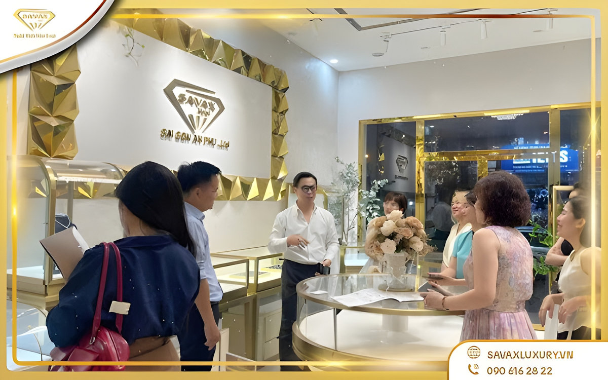Lợi ích tủ trưng bày đá quý