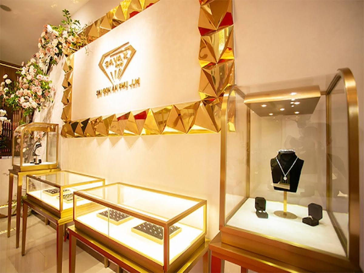 Tủ trưng bày rượu tinh tế